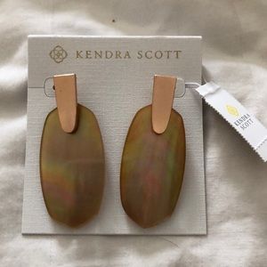 Kendra Scott Aragon Mother of Pearl Earrings